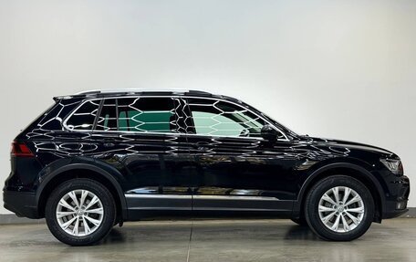 Volkswagen Tiguan II, 2018 год, 2 440 000 рублей, 4 фотография