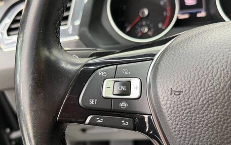Volkswagen Tiguan II, 2018 год, 2 440 000 рублей, 17 фотография