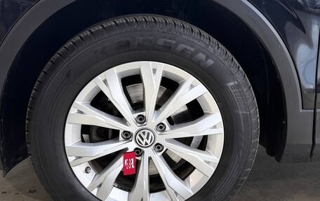 Volkswagen Tiguan II, 2018 год, 2 440 000 рублей, 12 фотография