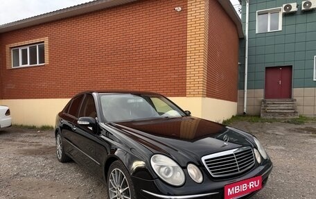 Mercedes-Benz E-Класс, 2004 год, 960 000 рублей, 1 фотография