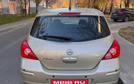 Nissan Tiida, 2010 год, 900 000 рублей, 3 фотография