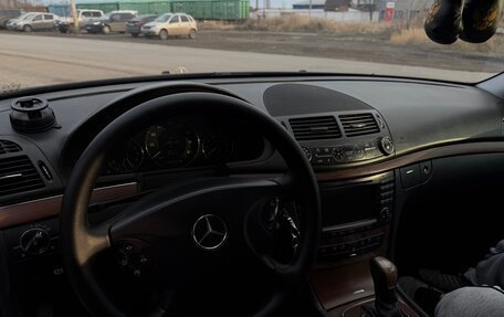 Mercedes-Benz E-Класс, 2004 год, 960 000 рублей, 8 фотография
