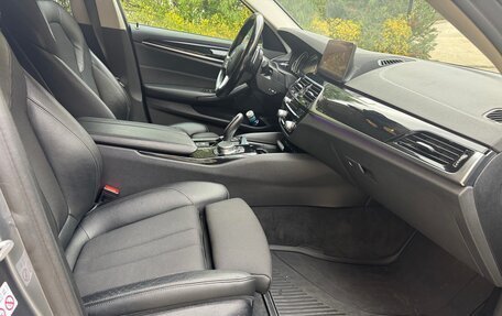 BMW 5 серия, 2018 год, 3 100 000 рублей, 8 фотография