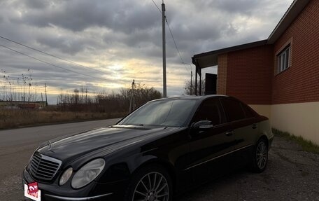 Mercedes-Benz E-Класс, 2004 год, 960 000 рублей, 5 фотография