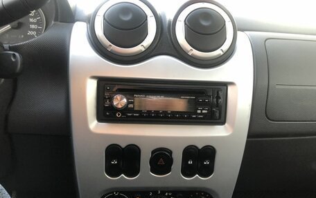 Renault Sandero I, 2013 год, 658 000 рублей, 13 фотография