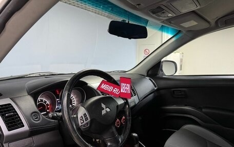 Mitsubishi Outlander III рестайлинг 3, 2010 год, 789 000 рублей, 10 фотография