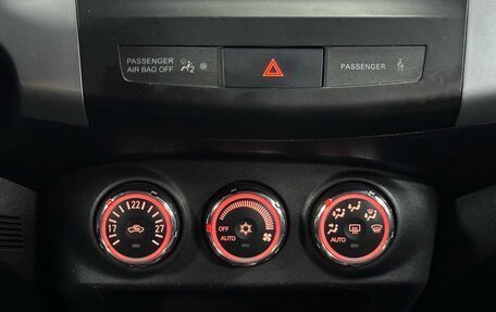 Mitsubishi Outlander III рестайлинг 3, 2010 год, 789 000 рублей, 19 фотография