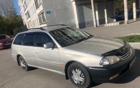 Toyota Caldina, 2001 год, 345 000 рублей, 2 фотография