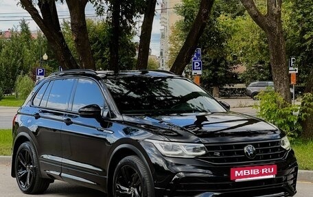Volkswagen Tiguan II, 2021 год, 3 650 000 рублей, 4 фотография