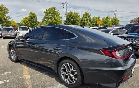 Hyundai Sonata VIII, 2022 год, 2 100 000 рублей, 4 фотография