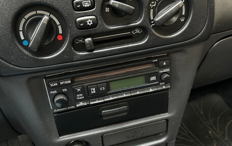 Mitsubishi Colt VI рестайлинг, 1996 год, 160 000 рублей, 17 фотография