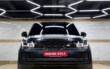 Land Rover Range Rover IV рестайлинг, 2018 год, 7 000 000 рублей, 2 фотография