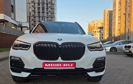 BMW X5, 2019 год, 3 490 000 рублей, 2 фотография