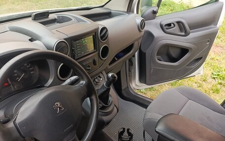 Peugeot Partner II рестайлинг 2, 2016 год, 770 000 рублей, 3 фотография