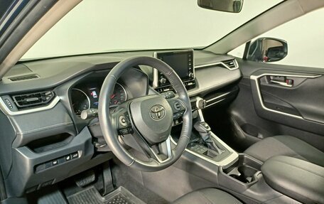 Toyota RAV4, 2019 год, 3 649 000 рублей, 12 фотография