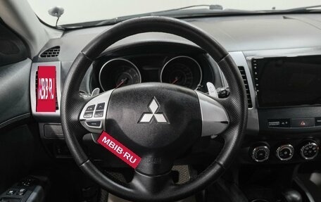 Mitsubishi Outlander III рестайлинг 3, 2010 год, 1 379 000 рублей, 21 фотография