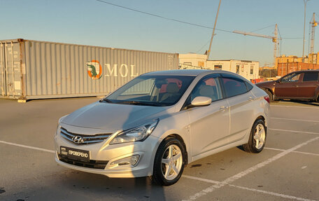 Hyundai Solaris II рестайлинг, 2015 год, 835 000 рублей, 1 фотография