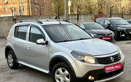 Renault Sandero I, 2014 год, 799 000 рублей, 1 фотография