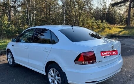 Volkswagen Polo VI (EU Market), 2016 год, 845 000 рублей, 2 фотография