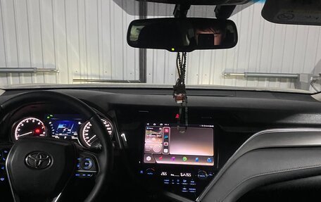 Toyota Camry, 2019 год, 1 950 000 рублей, 5 фотография