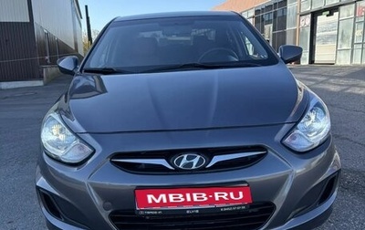 Hyundai Solaris II рестайлинг, 2012 год, 599 999 рублей, 1 фотография