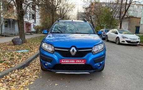 Renault Sandero II рестайлинг, 2016 год, 595 000 рублей, 3 фотография