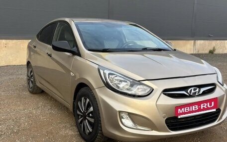 Hyundai Solaris II рестайлинг, 2011 год, 485 000 рублей, 4 фотография