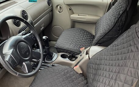 Jeep Liberty (North America) I, 2003 год, 680 000 рублей, 24 фотография