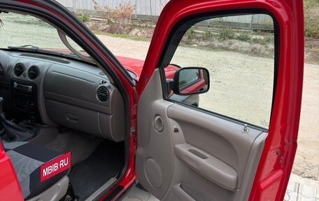 Jeep Liberty (North America) I, 2003 год, 680 000 рублей, 22 фотография