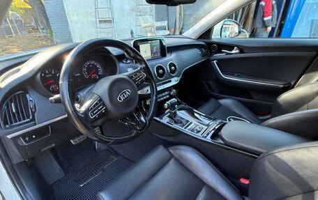 KIA Stinger I, 2018 год, 1 850 000 рублей, 3 фотография