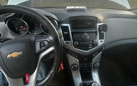 Chevrolet Cruze II, 2012 год, 400 000 рублей, 10 фотография