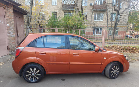 KIA Rio II, 2011 год, 800 000 рублей, 5 фотография