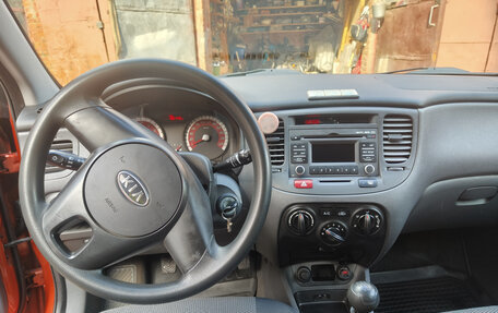 KIA Rio II, 2011 год, 800 000 рублей, 11 фотография