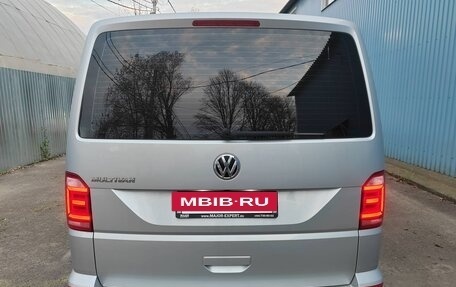 Volkswagen Multivan T6 рестайлинг, 2018 год, 8 000 000 рублей, 5 фотография