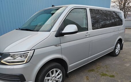 Volkswagen Multivan T6 рестайлинг, 2018 год, 8 000 000 рублей, 9 фотография