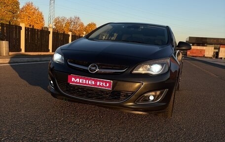 Opel Astra J, 2013 год, 950 000 рублей, 1 фотография