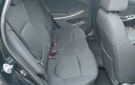Hyundai Solaris II рестайлинг, 2013 год, 670 000 рублей, 4 фотография