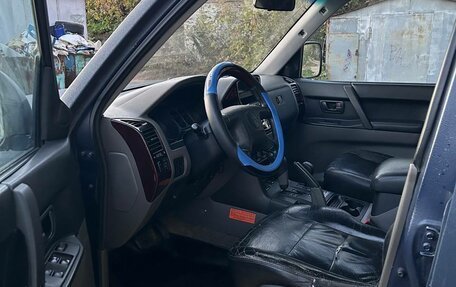 Mitsubishi Pajero III рестайлинг, 2002 год, 700 000 рублей, 5 фотография