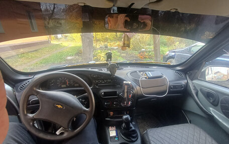 Chevrolet Niva I рестайлинг, 2004 год, 222 000 рублей, 9 фотография
