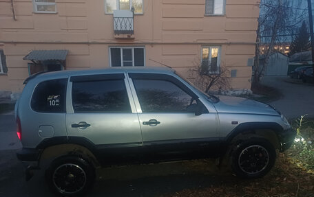 Chevrolet Niva I рестайлинг, 2004 год, 222 000 рублей, 16 фотография