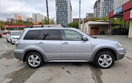 Mitsubishi Outlander III рестайлинг 3, 2005 год, 750 000 рублей, 4 фотография