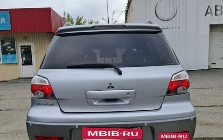 Mitsubishi Outlander III рестайлинг 3, 2005 год, 750 000 рублей, 3 фотография