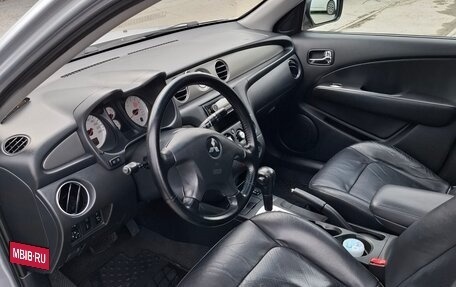 Mitsubishi Outlander III рестайлинг 3, 2005 год, 750 000 рублей, 8 фотография