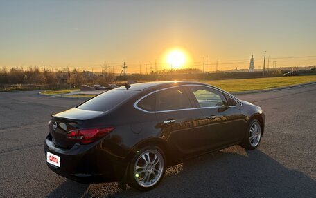Opel Astra J, 2013 год, 950 000 рублей, 4 фотография