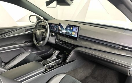 Toyota Camry, 2024 год, 4 300 000 рублей, 13 фотография