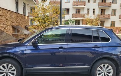 Volkswagen Tiguan II, 2018 год, 1 900 000 рублей, 1 фотография