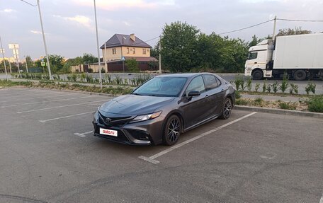 Toyota Camry, 2022 год, 2 800 000 рублей, 6 фотография