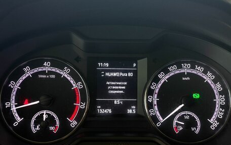 Skoda Octavia, 2018 год, 1 785 000 рублей, 10 фотография