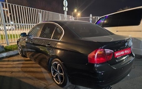 BMW 3 серия, 2005 год, 1 400 000 рублей, 3 фотография