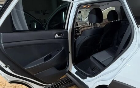 Hyundai Tucson III, 2019 год, 1 999 999 рублей, 6 фотография